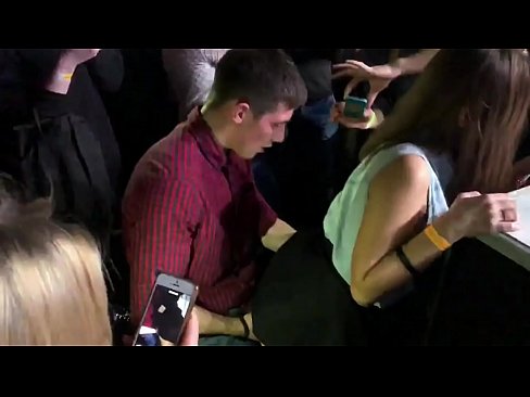 ❤️ Sess reali f'nightclub Russu. Tfajla Russa ta’ 18-il sena fl-anus u l-vaġina fucked f’nightclub ❤️ Porno f'mt.camporner.top ️❤